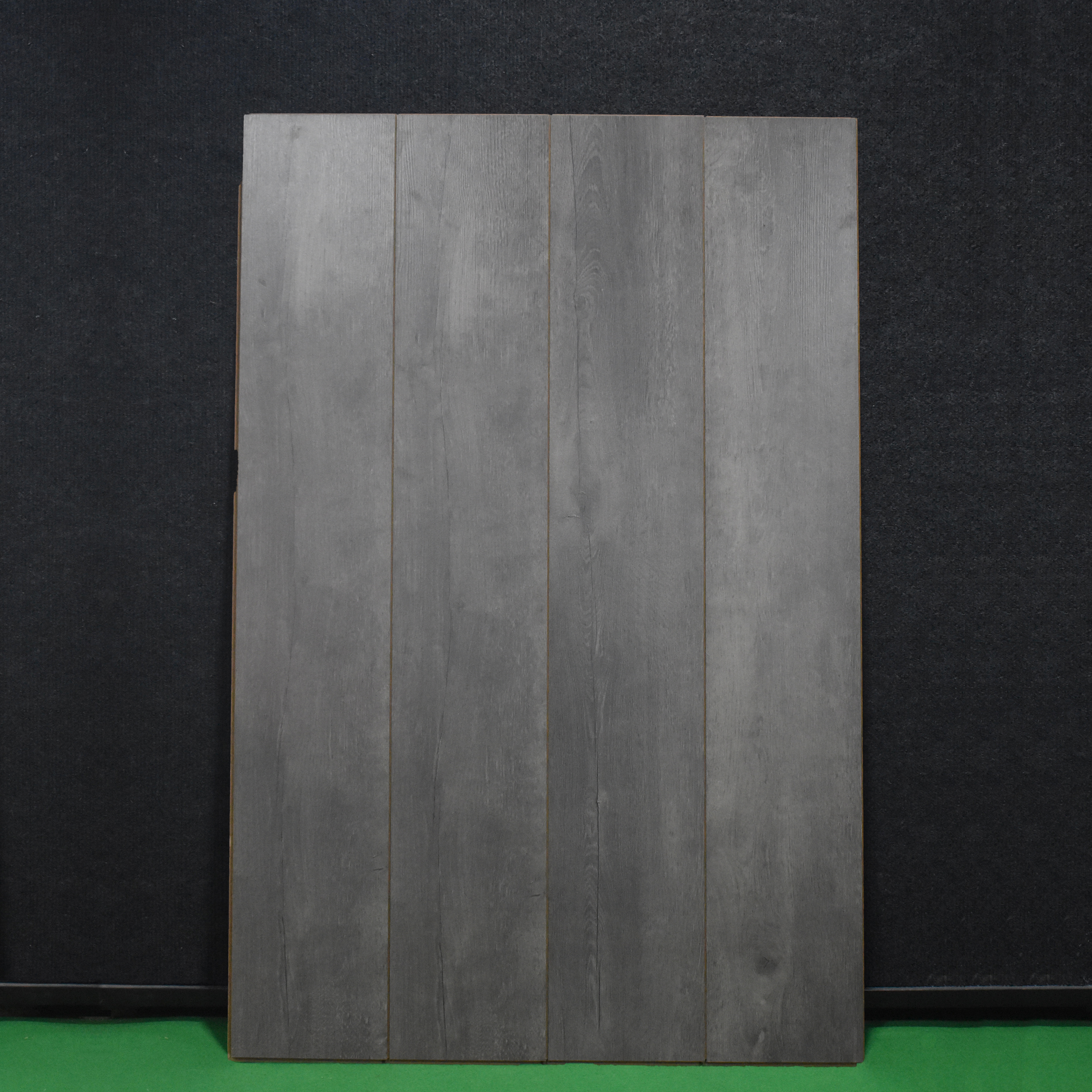 HDF Laminate Wood Floor Crystal Finish Aristo Premium LF 00253 | 4 ft x 7.7 inch x 8 mm | AC4 Grade | Wax Coated Lock | Original Unilin Locking | Suitable for Flooring, Living Room, Bedroom