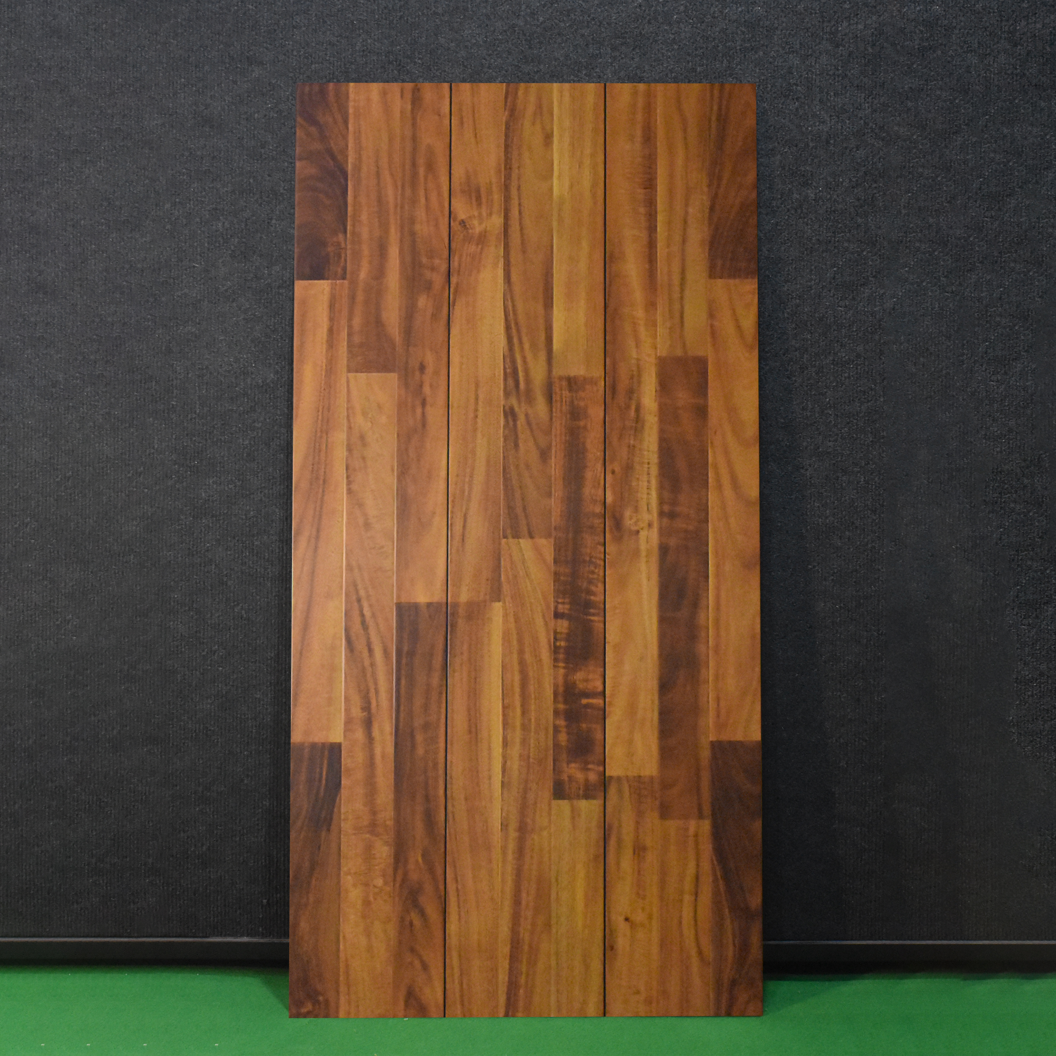 HDF Laminate Wood Floor Glossy Finish Gleam LF 00262 | 4 ft x 8 inch x 8 mm | AC4 Grade | Arc Click With Wax Coating | U Groove | Suitable for Flooring, Living Room, Bedroom