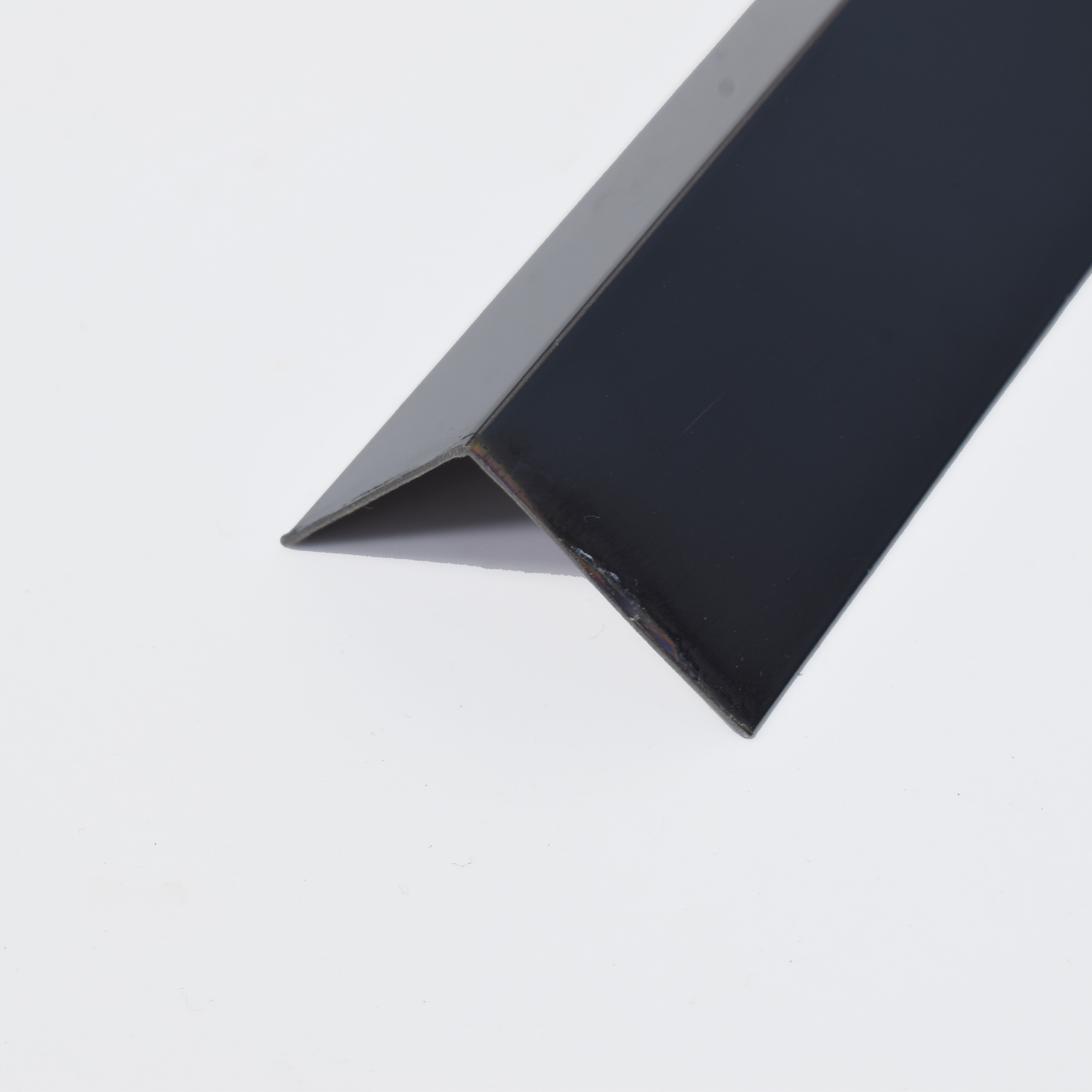 SS 304 L Profile Polish Black Glossy Finish Edgeline PM 00290 M | 10 ft (2.96 mtr) x 20 mm x 0.8 mm | Suitable for Corner Applications | Adhesive Type Installation | Suitable for Floor & Walls