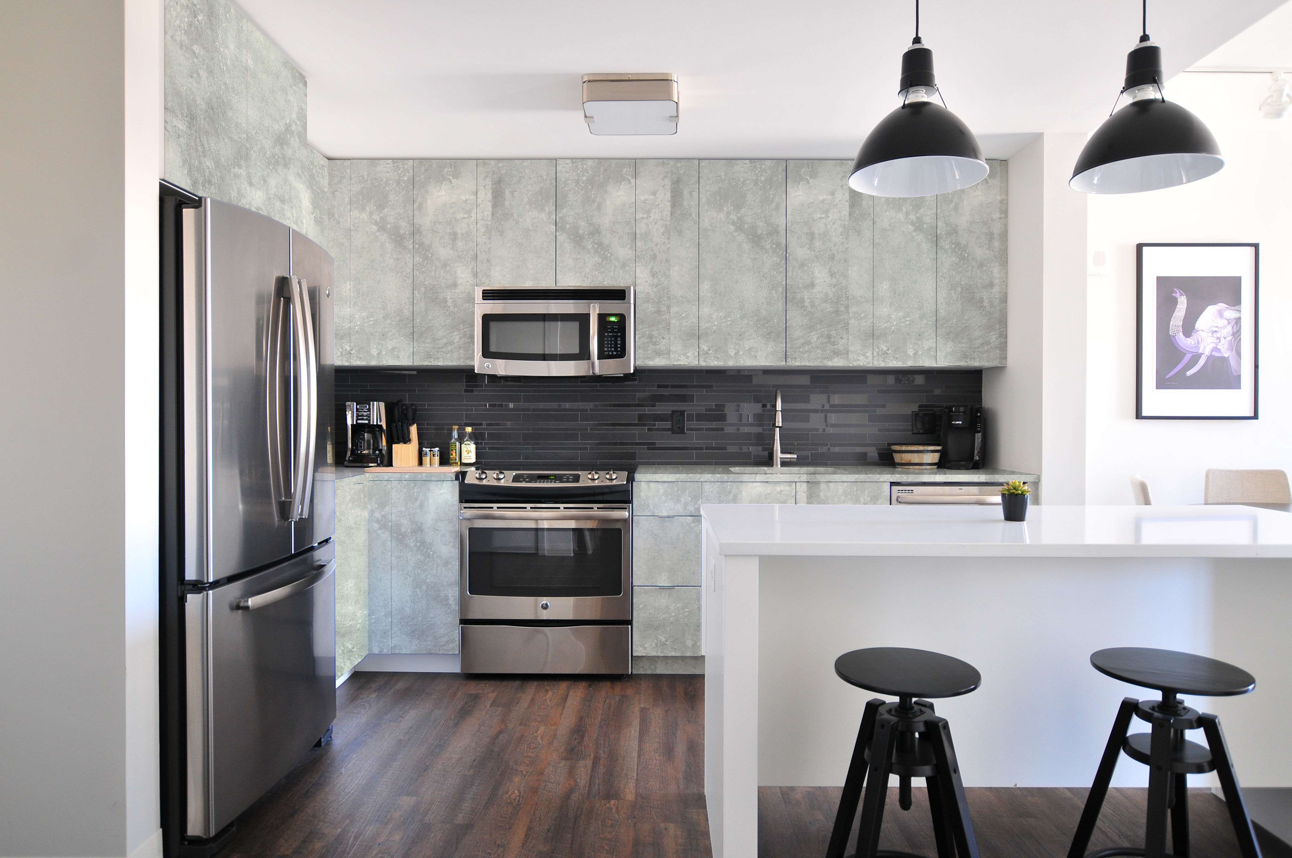 White Marble Look LM 466 8 ft x 4 ft Texture Finish Decorative Laminate - 1 mm | Suitable for TV Unit, Wardrobe, Kitchen Cabinets