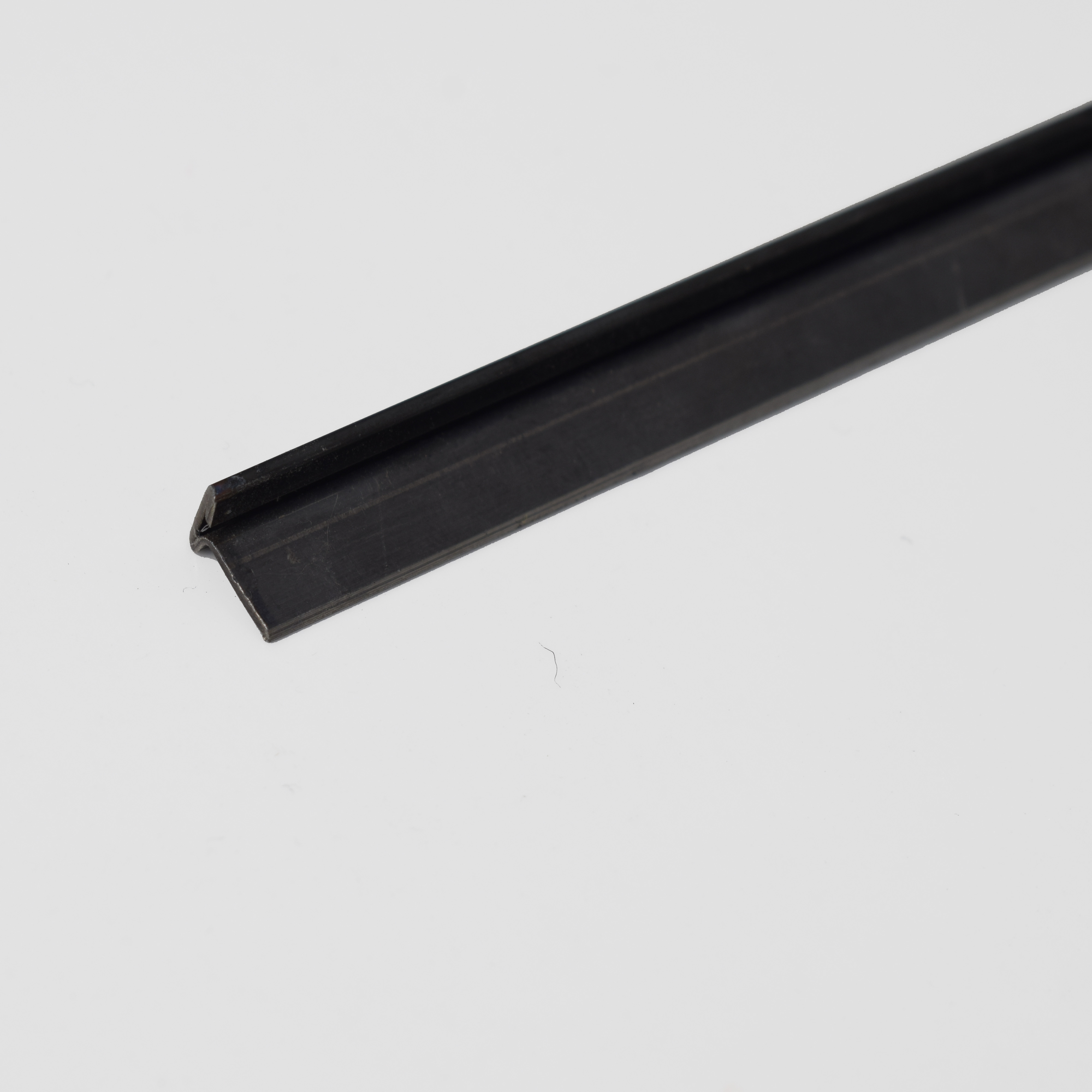SS 304 T Profile Polish Black Glossy Finish Edgeline PM 00281 | 10 ft (3 mtr) x 6 mm x 0.6 mm | Adhesive Type Installation | Suitable for Floor & Walls