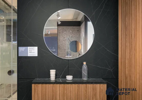 BM006 Marquina 1 Meter x 4 ft Big Marble Series Film - 0.4 mm