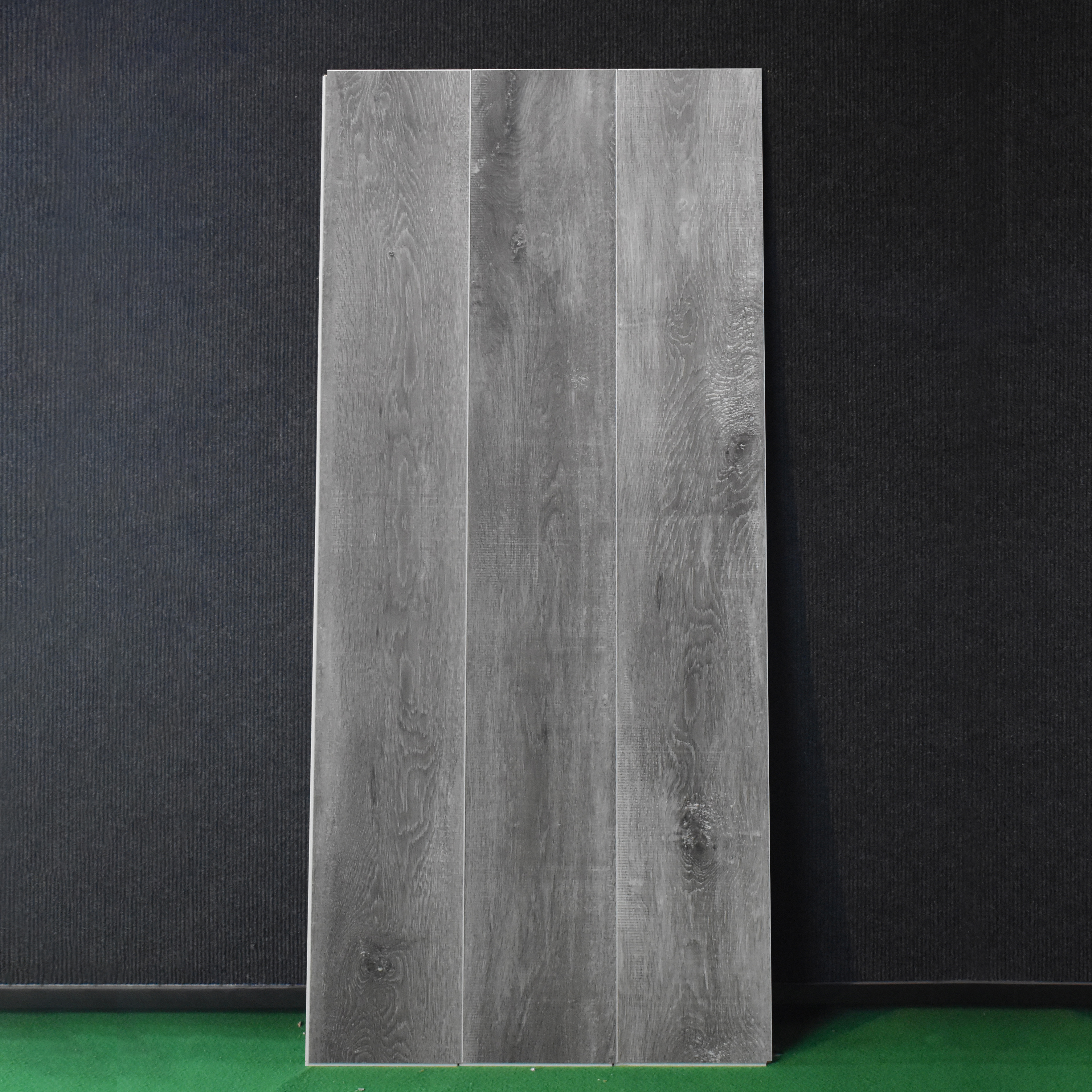 Charcoal Mist Grey Wood Look 4 ft x 7 inch - 5 mm SPC Flooring | SP 00084 | 5-Year Warranty Click-Lock DIY Installation | Suitable For Kitchen, Living Room & Bedroom
