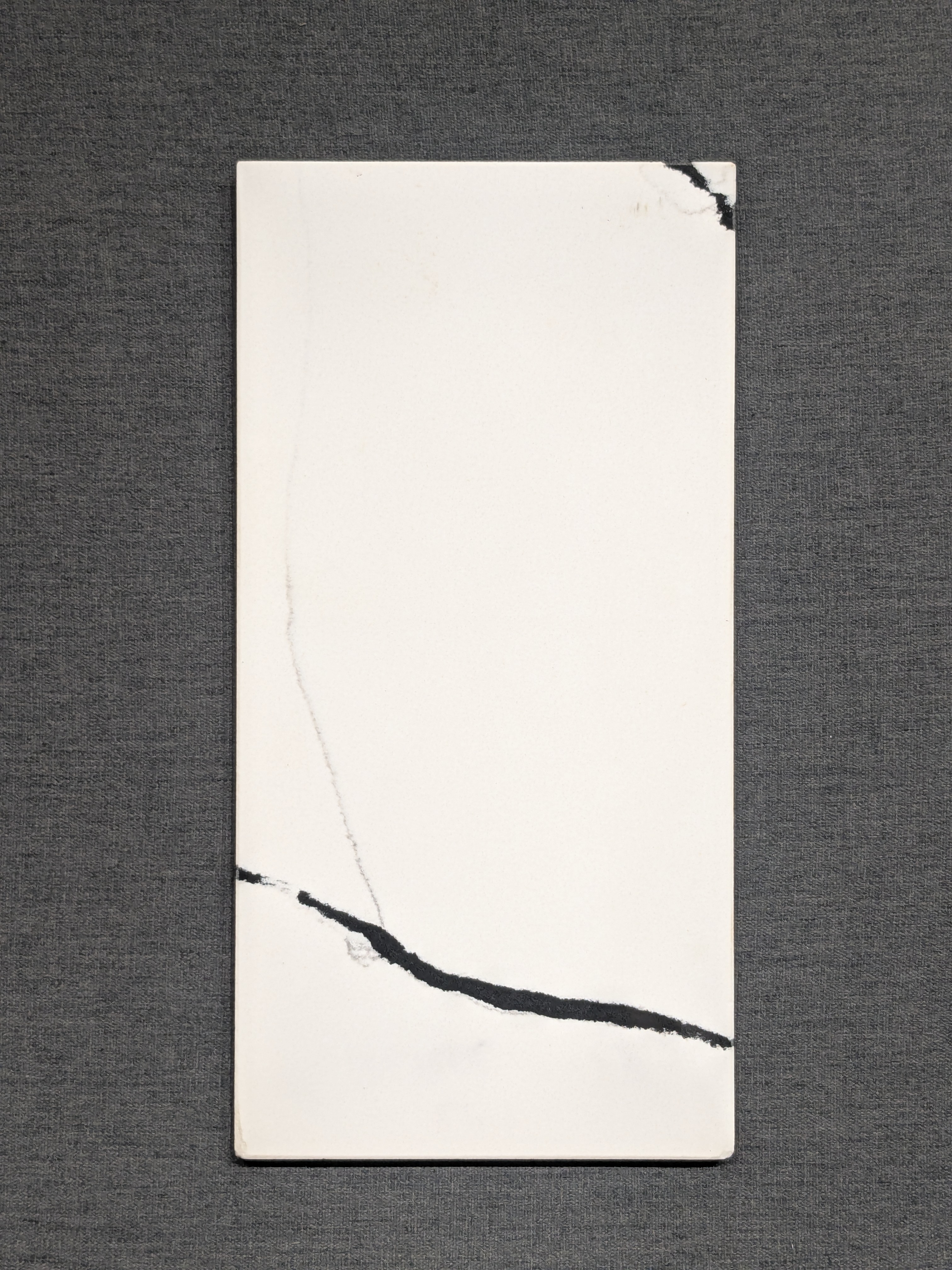 Belina Quartz QR 00188 Noir Cascade Value Series 10.5 ft x 5.25 ft Quartz - 20 mm | 5 Years Warranty | Suitable for Kitchen, Restaurant, Counter Tops, Dining, Reception, office