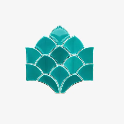 Closeup application image of Fan Tile in Kitchen