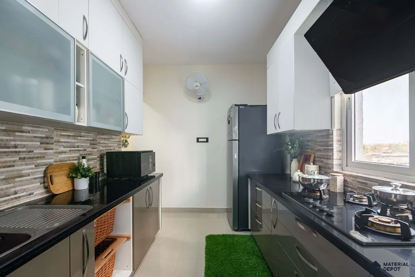 Dining Delight: Wooden 5-Seater in Hyderabad 2 BHK