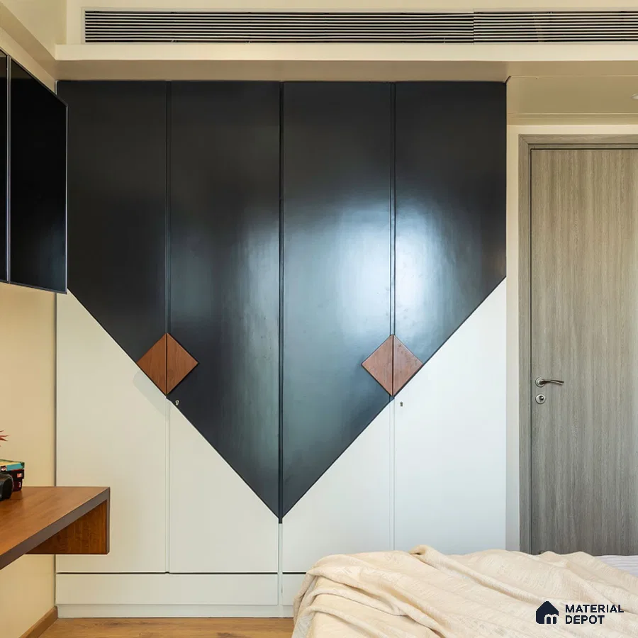 4-Door Black & White Wardrobe